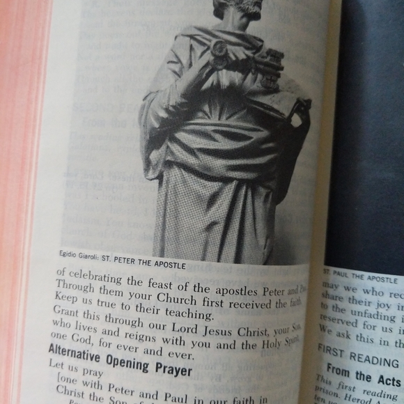 The Vatican II Weekday Missal Genuine HC Bible - Picture 10 of 16